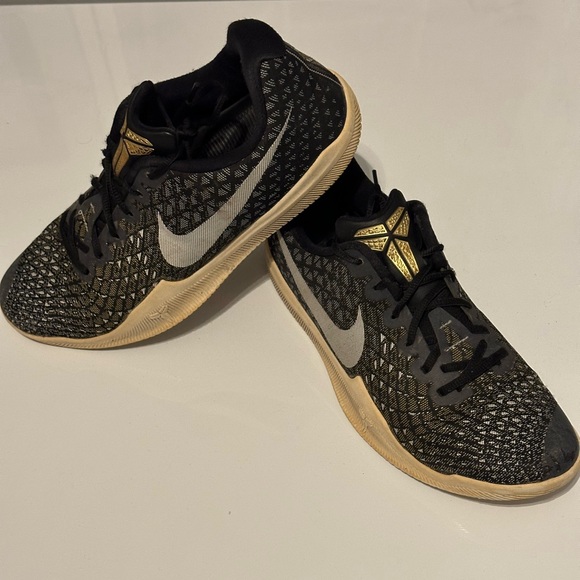 Men’s Kobe Bryant Basketball Shoes - Picture 5 of 8